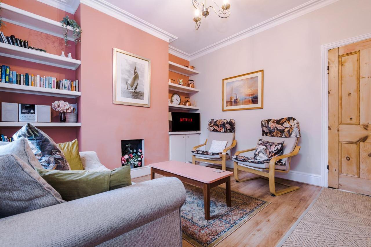 Cosy House With Garden & Parking, Sheffield Villa Eksteriør billede