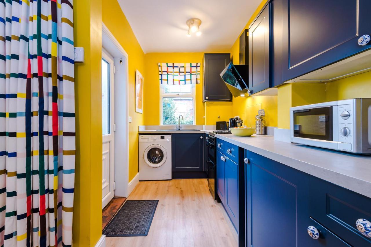 Cosy House With Garden & Parking, Sheffield Villa Eksteriør billede