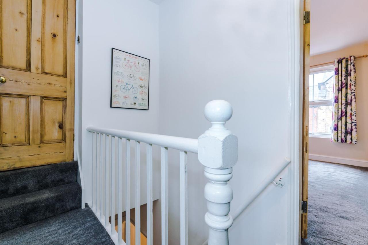 Cosy House With Garden & Parking, Sheffield Villa Eksteriør billede