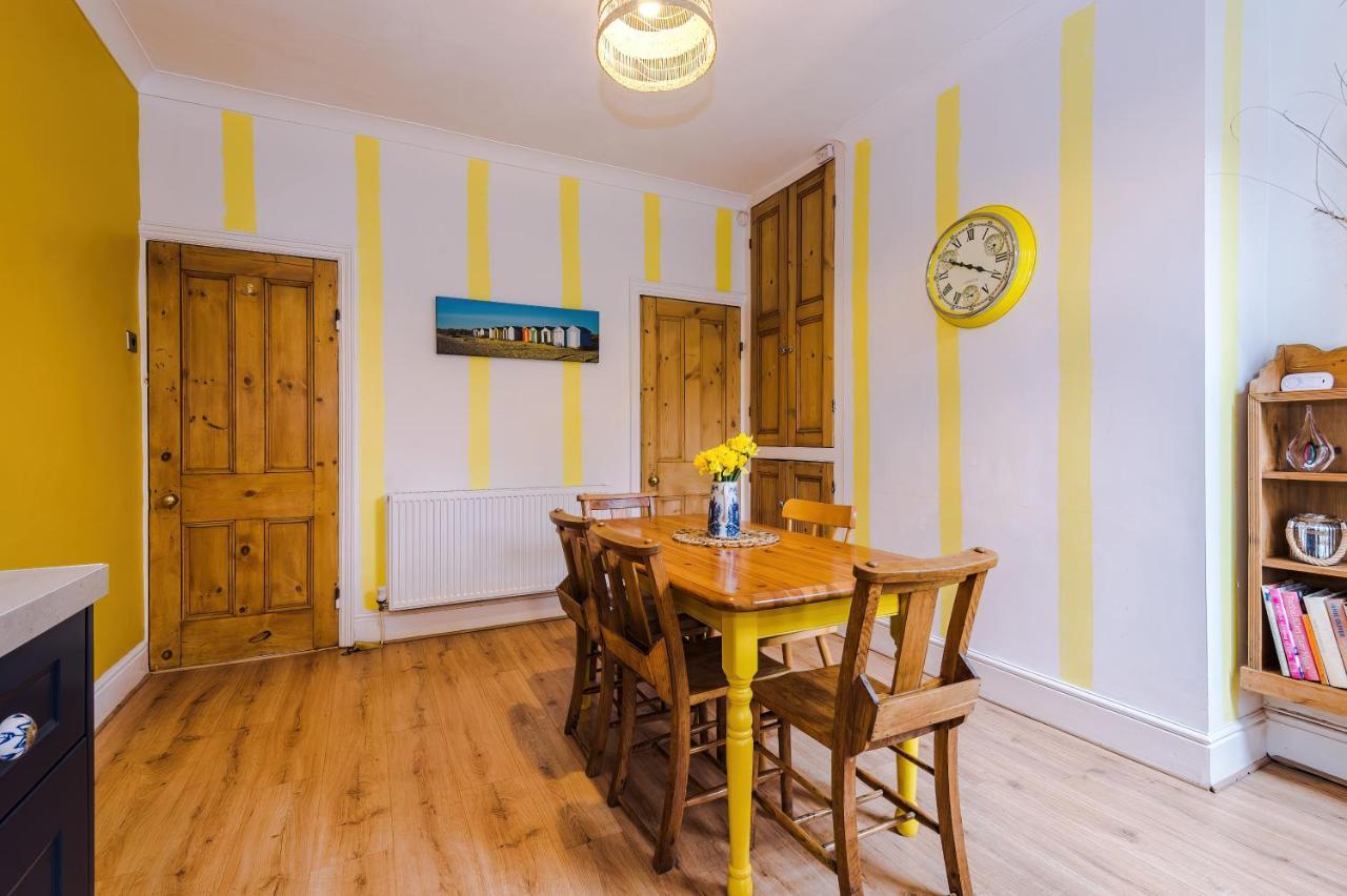 Cosy House With Garden & Parking, Sheffield Villa Eksteriør billede
