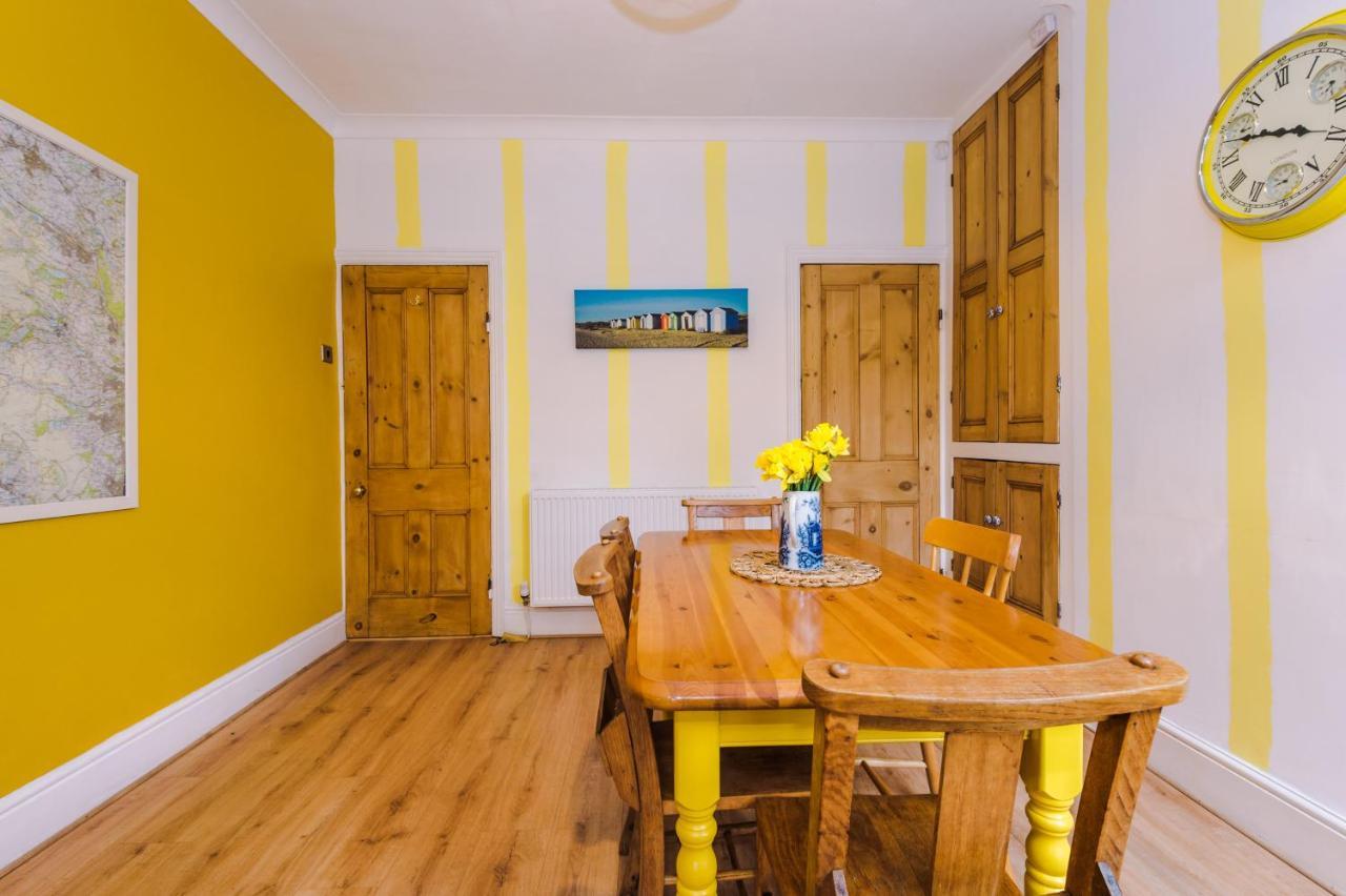 Cosy House With Garden & Parking, Sheffield Villa Eksteriør billede